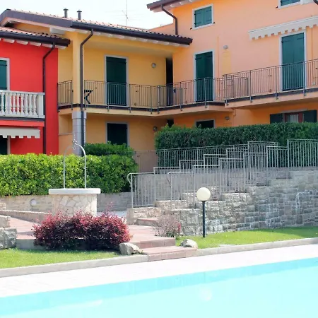 Small Of Only 18 With Swimming Pool Σπίτι διακοπών