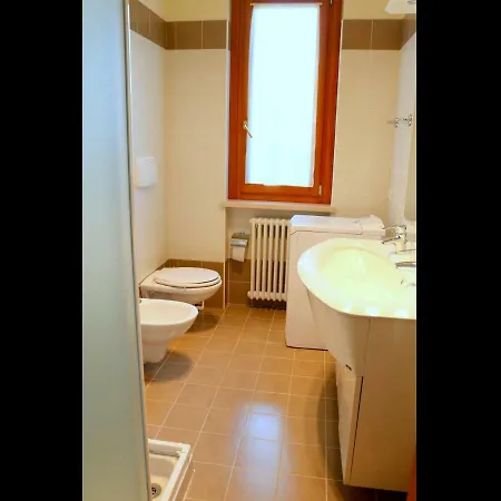 度假居 Small Of Only 18 With Swimming Pool