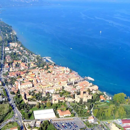 Ferienhaus Near Garda